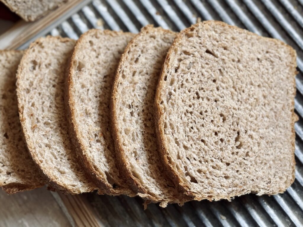 sourdough sandwich bread